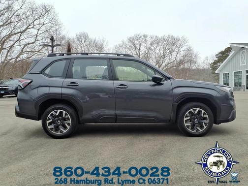 2025 Subaru Forester Base
