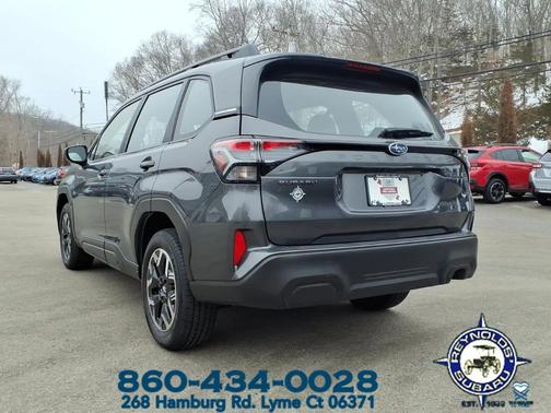 2025 Subaru Forester Base