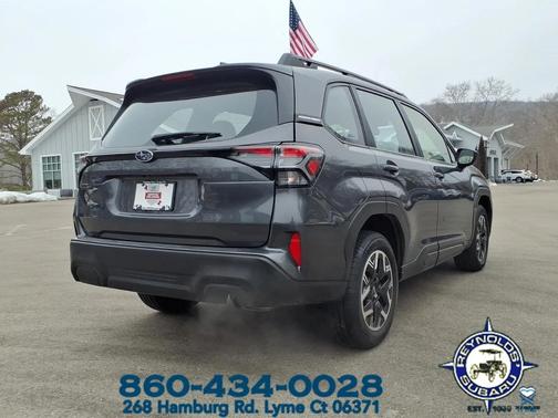 2025 Subaru Forester Base