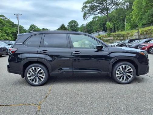 2025 Subaru Forester Hybrid Touring