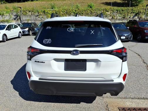 2025 Subaru Forester Premium