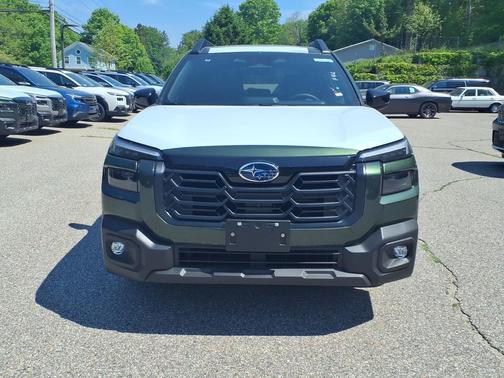 Deep Emerald Green Pearl 2026 Subaru Outback Limited XT