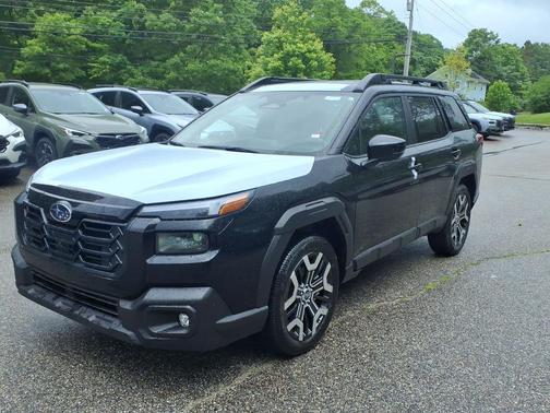 Crystal Black Silica 2026 Subaru Outback Touring XT