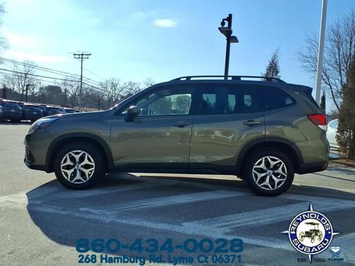 2022 Subaru Forester Premium