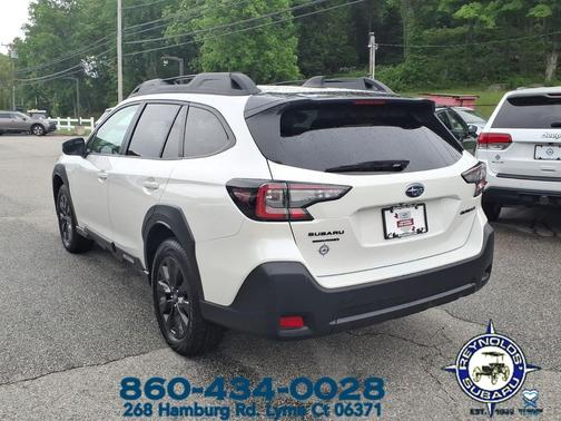 Crystal White Pearl 2025 Subaru Outback Onyx Edition