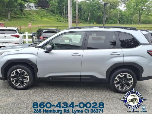 Ice Silver Metallic 2025 Subaru Forester Premium