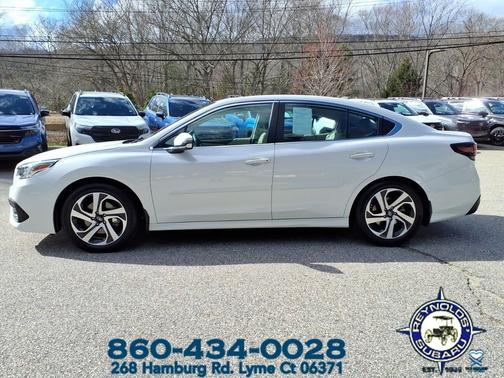Crystal White Pearl Ivory 2022 Subaru Legacy Limited