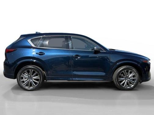Deep Crystal Blue Mica 2024 Mazda CX-5 Signature