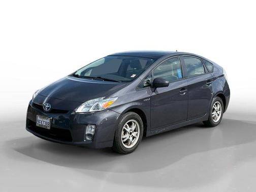 2010 Toyota Prius III