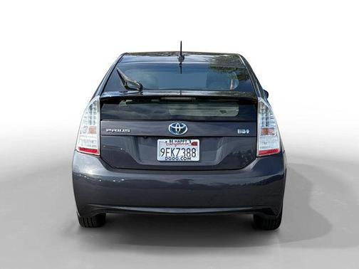 2010 Toyota Prius III