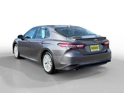 Predawn Gray Mica 2019 Toyota Camry Hybrid XLE
