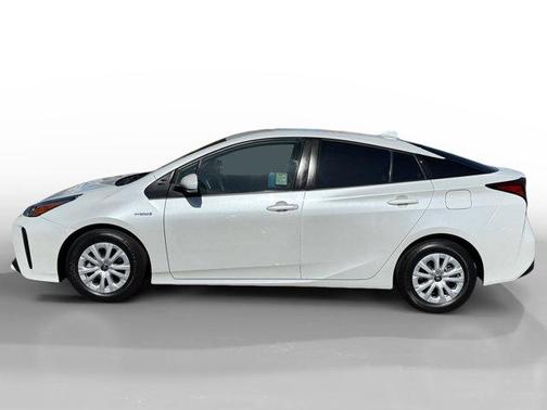 2021 Toyota Prius L