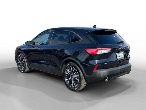 Blue Metallic 2021 Ford Escape SE