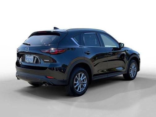 2022 Mazda CX-5 2.5 S Preferred Package