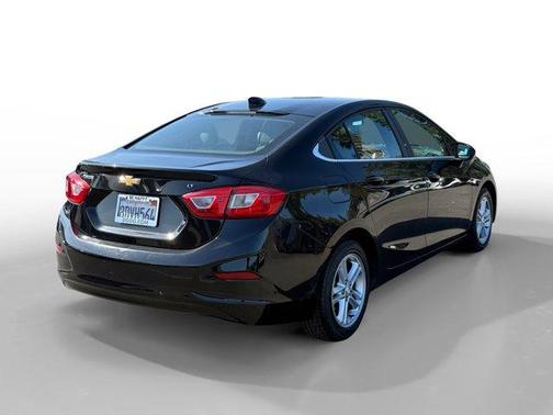 Black Metallic 2018 Chevrolet Cruze LT