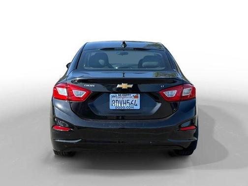 Black Metallic 2018 Chevrolet Cruze LT