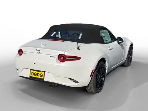 Snowflake White Pearl 2026 Mazda MX-5 Miata Grand Touring