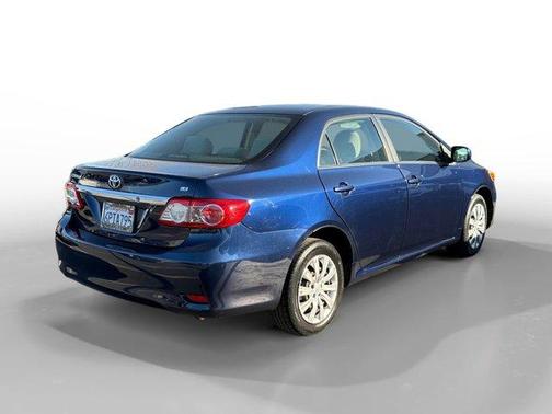 2013 Toyota Corolla LE