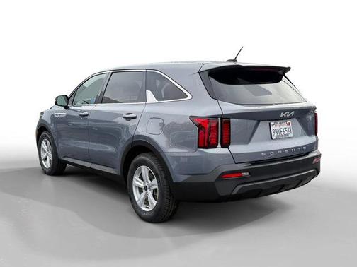 2022 Kia Sorento LX