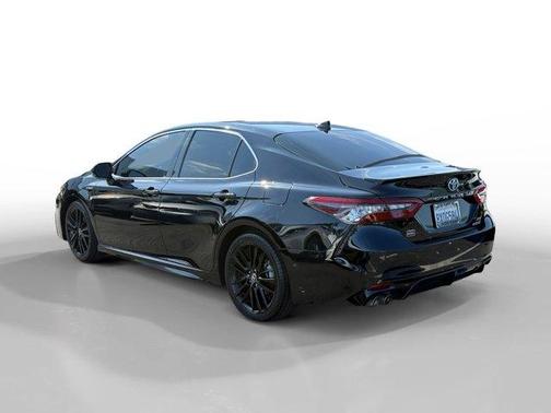 2021 Toyota Camry Hybrid XSE