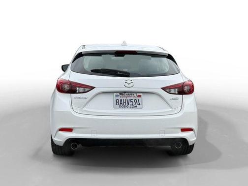 2018 Mazda Mazda3 Touring