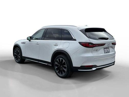 2024 Mazda CX-90 PHEV Premium Plus