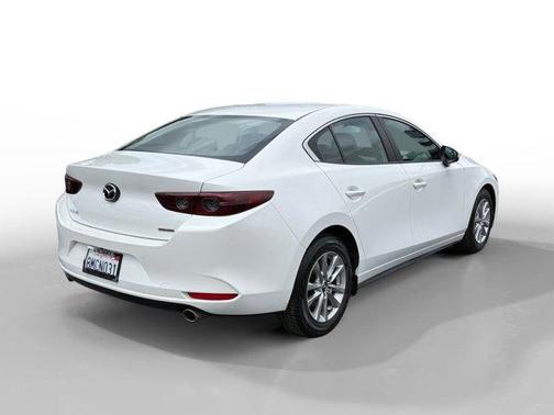 Snowflake White Pearl Mica 2019 Mazda Mazda3 FWD