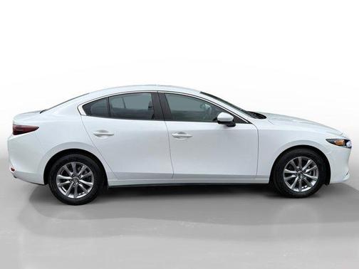 Snowflake White Pearl Mica 2019 Mazda Mazda3 FWD