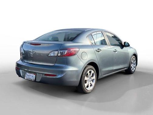 2013 Mazda Mazda3 i SV