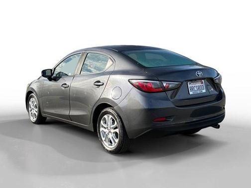 2017 Toyota Yaris iA Base