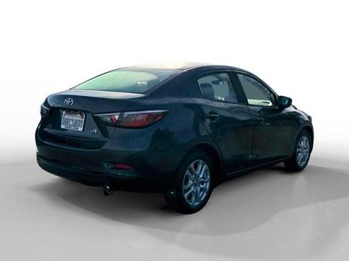 2017 Toyota Yaris iA Base