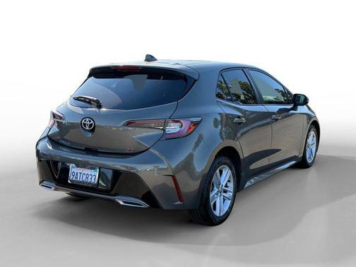Bronze 2020 Toyota Corolla Hatchback SE