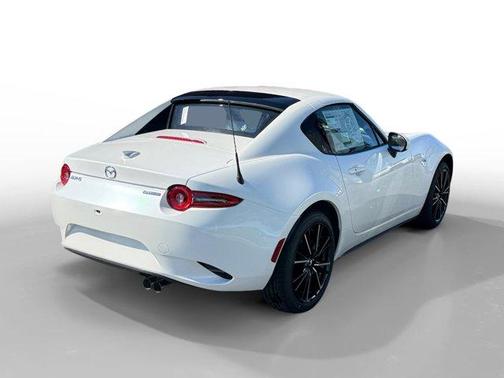 Snowflake White 2026 Mazda MX-5 Miata GRAND TOURING