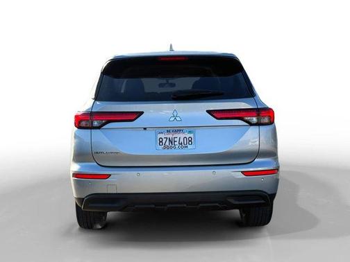 2022 Mitsubishi Outlander ES