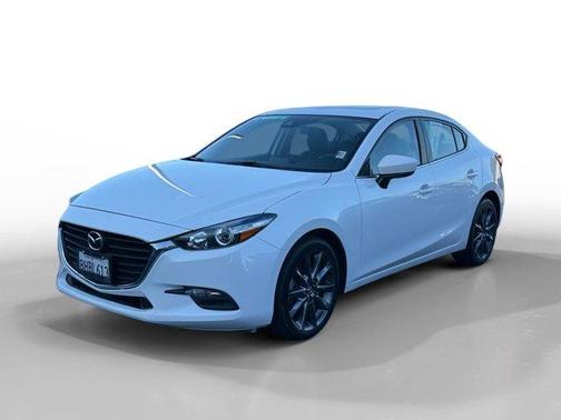 Snowflake White Pearl Metallic 2018 Mazda Mazda3 Touring