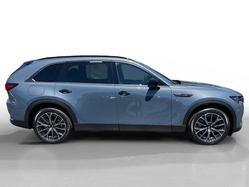 2025 Mazda CX-70 CX-70
