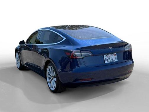 Deep Blue Metallic 2018 Tesla Model 3 Long Range