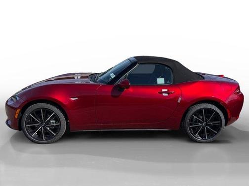 Soul Red Crystal Metallic 2026 Mazda MX-5 Miata GRAND TOURING