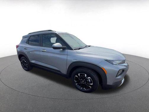 Sterling Gray Metallic 2023 Chevrolet Trailblazer LT