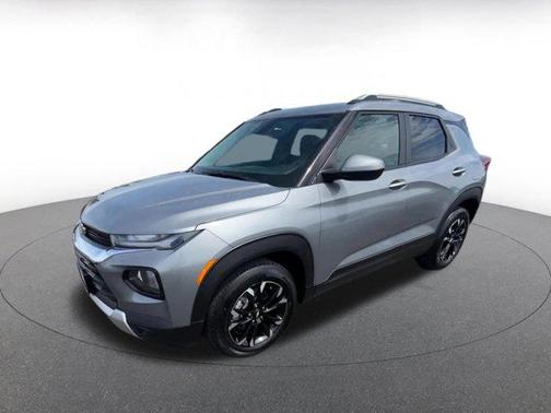 Sterling Gray Metallic 2023 Chevrolet Trailblazer LT