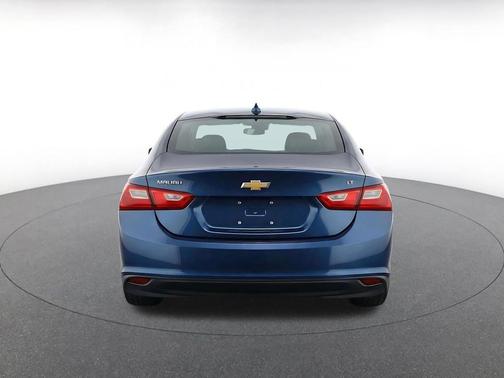 Lakeshore Blue Metallic 2024 Chevrolet Malibu FWD 1LT