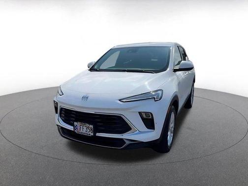 Summit White 2025 Buick Encore GX Preferred