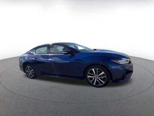 2023 Nissan Maxima SV