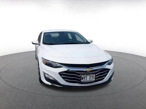 Summit White 2023 Chevrolet Malibu FWD 1LT