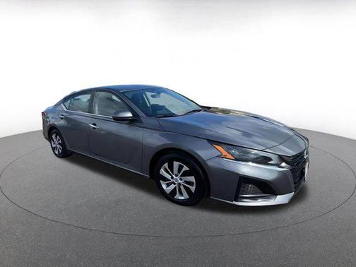 Gun Metallic 2023 Nissan Altima S FWD