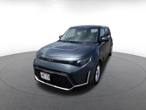 Gravity Gray 2025 Kia Soul LX