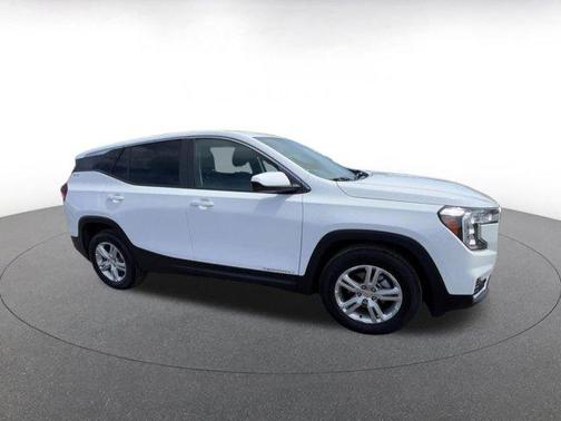 Summit White 2024 GMC Terrain SLE