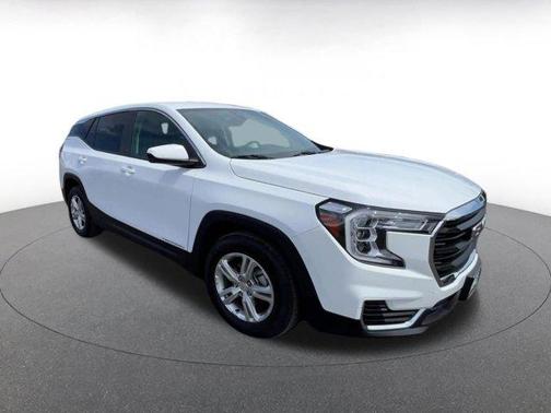 Summit White 2024 GMC Terrain SLE