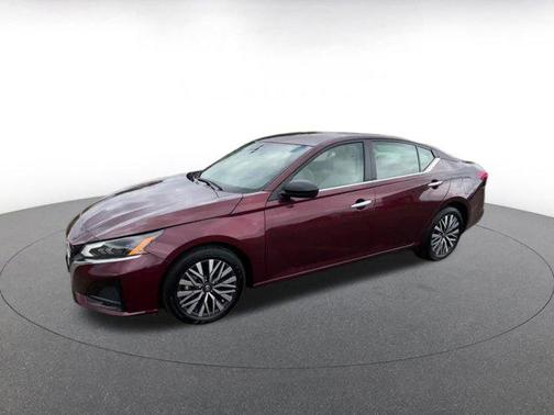 2025 Nissan Altima SV FWD