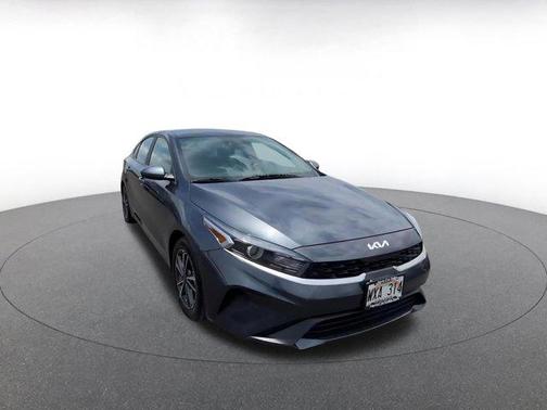 Gravity Gray 2024 Kia Forte LXS